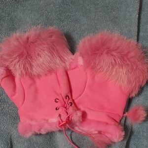 Pink Furry Fingerless Gloves